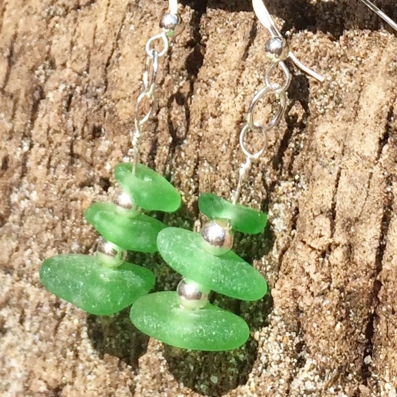 SEAGLASS EARRINGS, Kelly Green-new - Picture 2 of 3